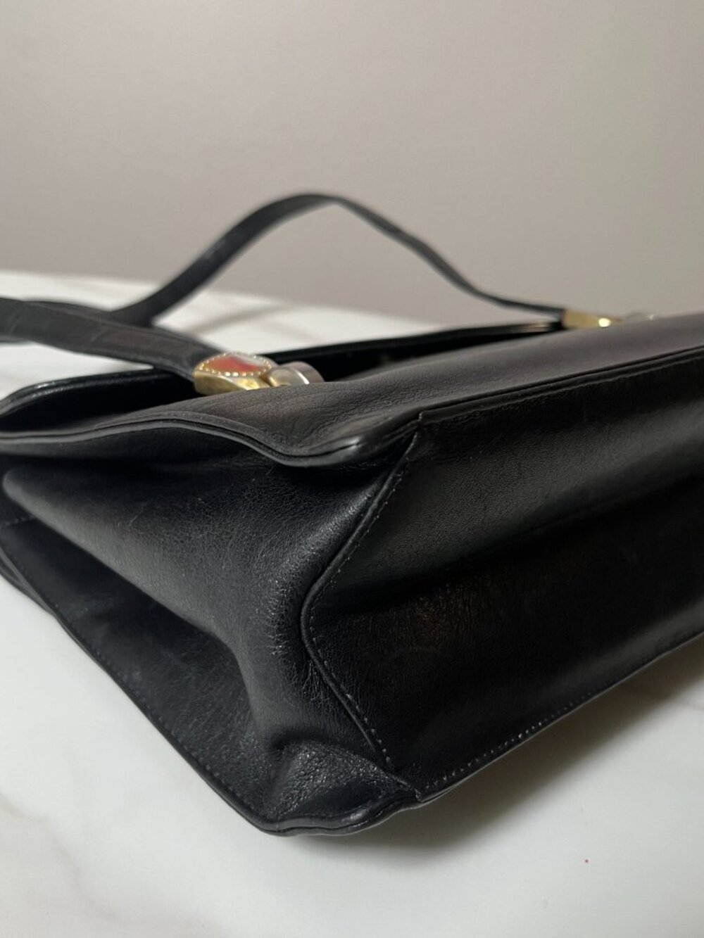 Koret Vintage Black Leather Shoulder Bag Red Interior Matching Coin Purse MCM - Picture 7 of 14